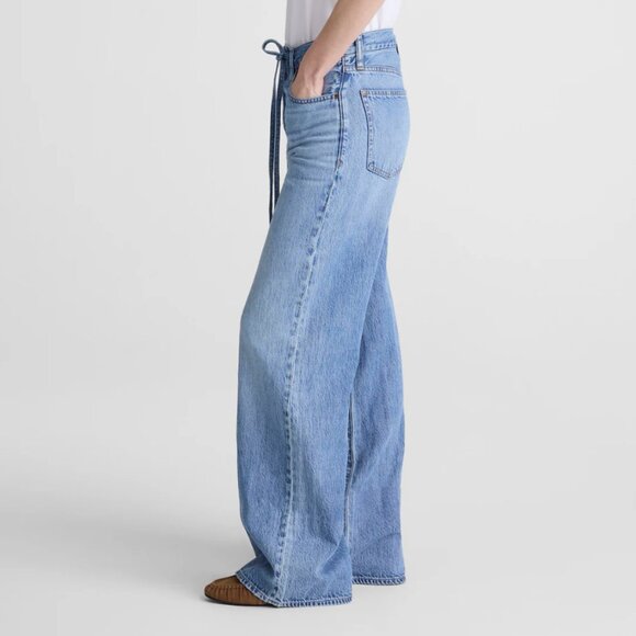 Madewell Petite Ultimate Wide-Leg Jean in Airy Denim - Picture 3 of 3